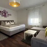 Sankt Veit Apartamento *